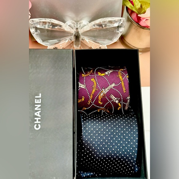 Chanel Men’s Tie - Picture 1 of 4